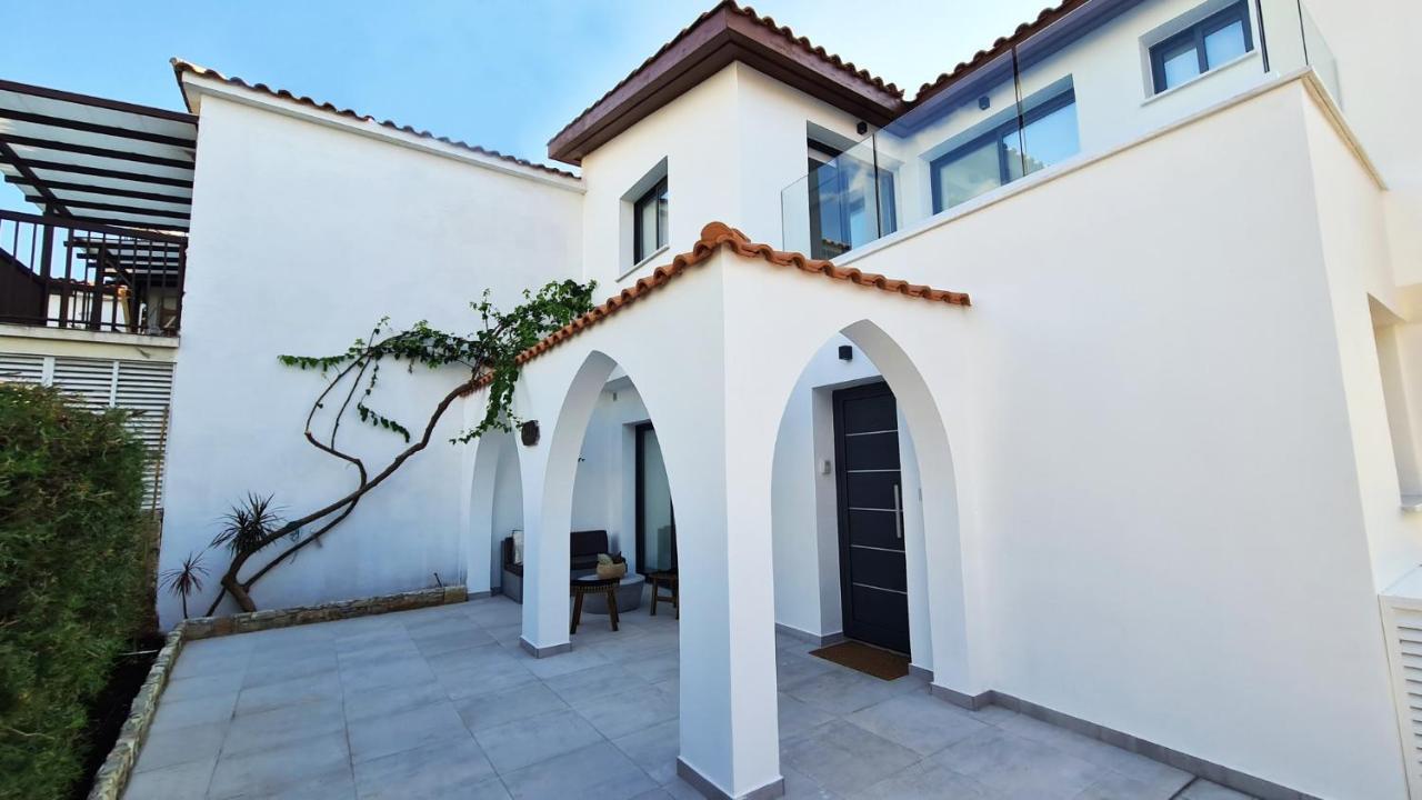 Phaedrus Living: Seaview Luxury Villa Venus パ フォス エクステリア 写真